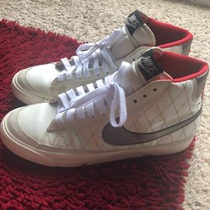 NIKE Blazer Mid ‘09 ND